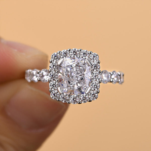 Elegant 2.5 Carat Cushion Cut Halo Engagement Ring for Women