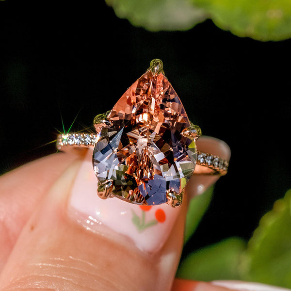 Gorgeous Pear Cut Morganite Engagement Ring in Rose Gold