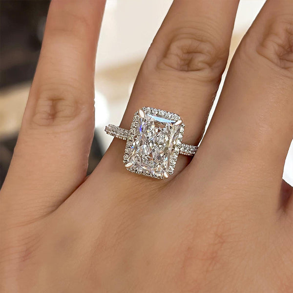 Luxurious Halo Crushed Ice Radiant Cut Simulated Diamond Engagement Ring